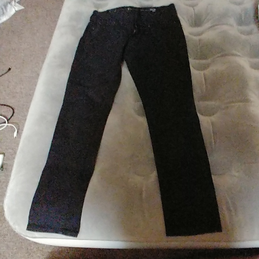 Skinny jeans